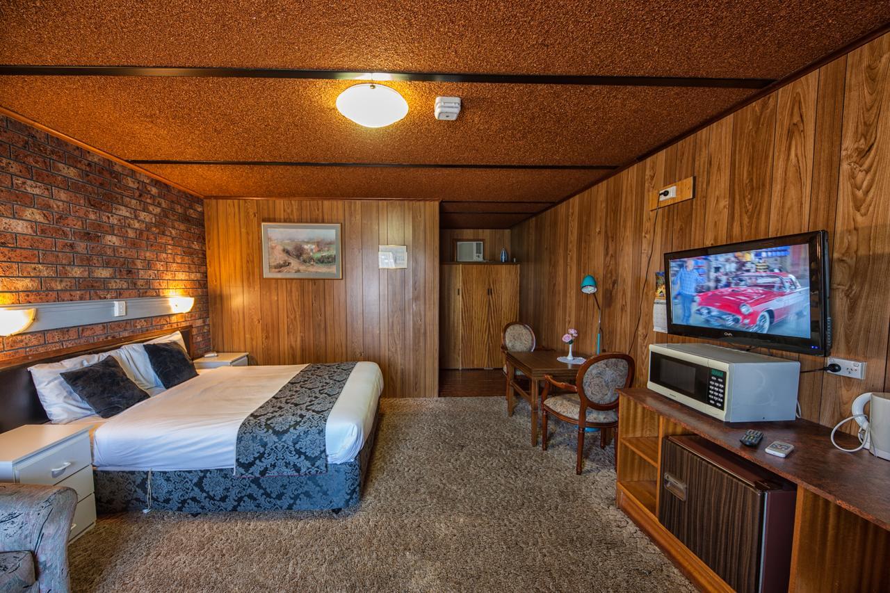 Heywood Motor Inn Екстер'єр фото