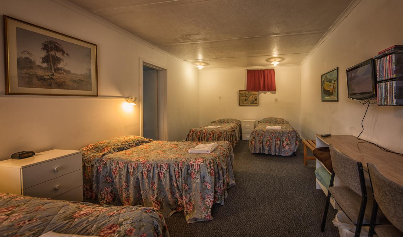 Heywood Motor Inn Екстер'єр фото